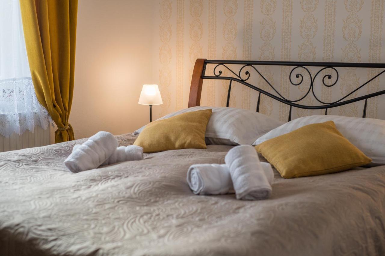 Karanac Tri Mudraca Inn المظهر الخارجي الصورة